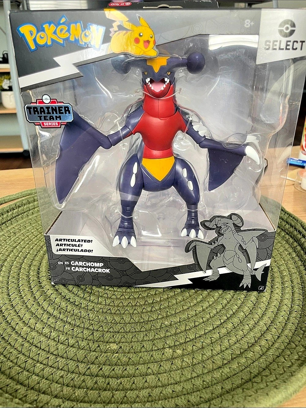 Pokémon Garchomp Articulated Figure Blue & Red NWT